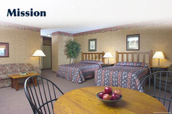 Best Western Plus Dutch Haus Inn & Suite (Eureka)
